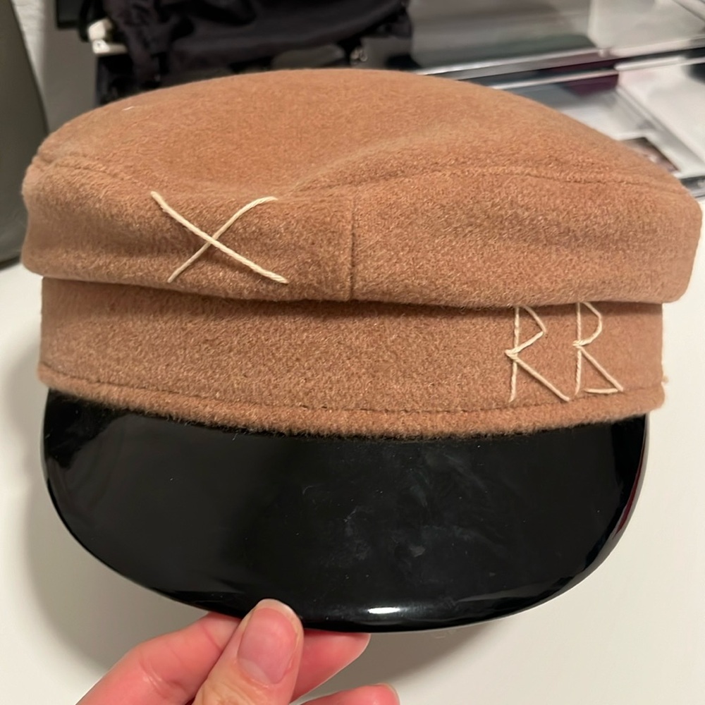 Ruslan Baginskiy hat